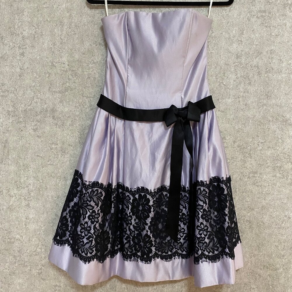 Lilac Vintage Jessica McClintock dress with Black lace